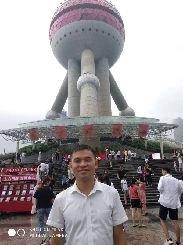 小猫吃老鼠的第一张照片--福清征婚网